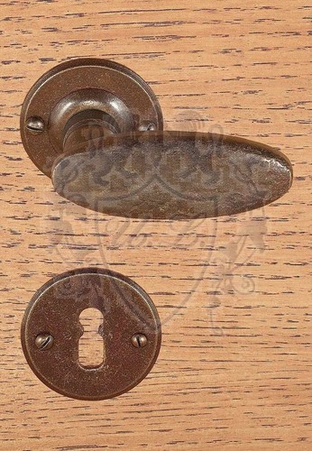 Maniglia forgiata quadro mm - ,